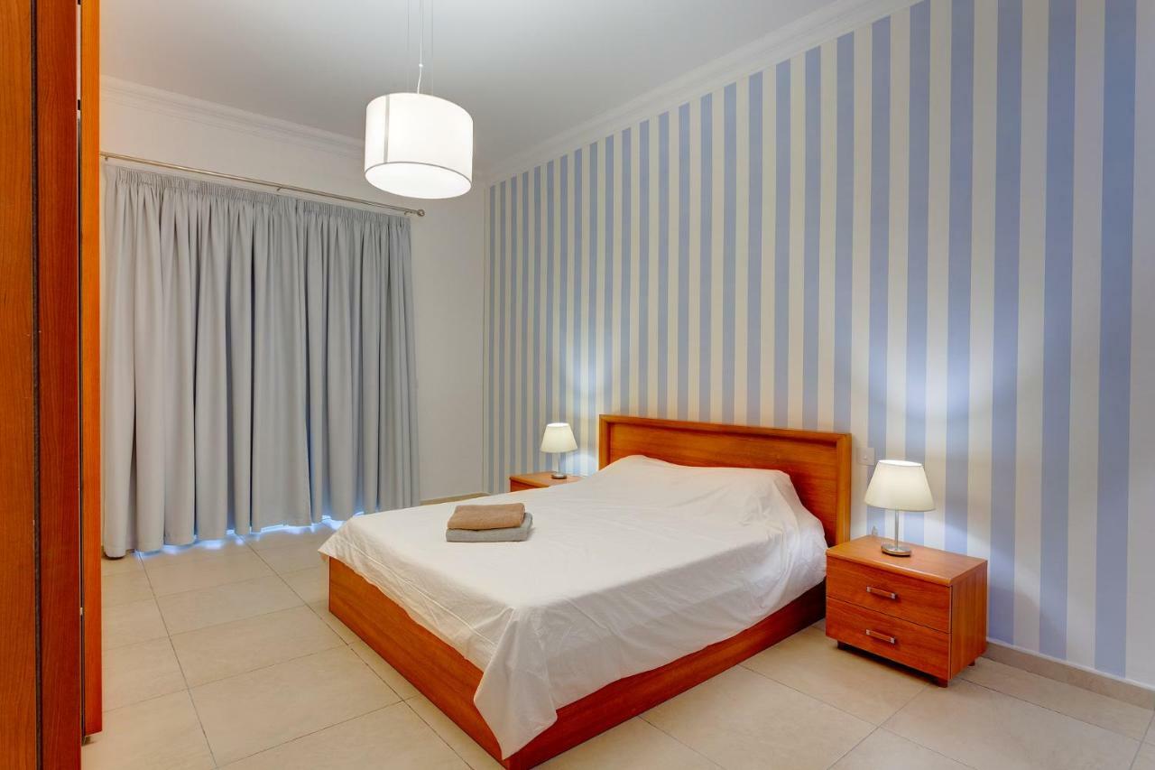 Apartment In Fort Cambridge With Pool Sliema Esterno foto