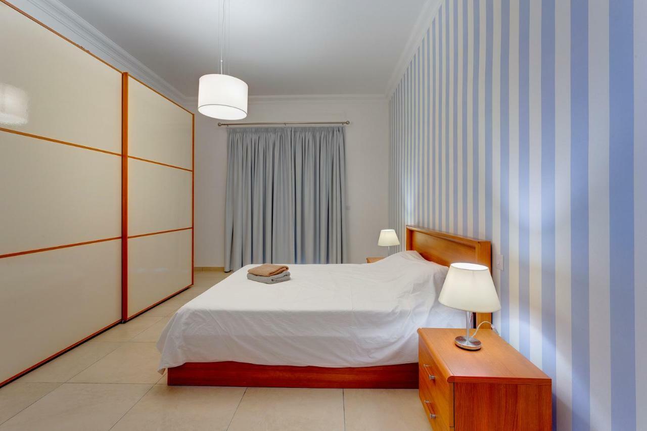Apartment In Fort Cambridge With Pool Sliema Esterno foto