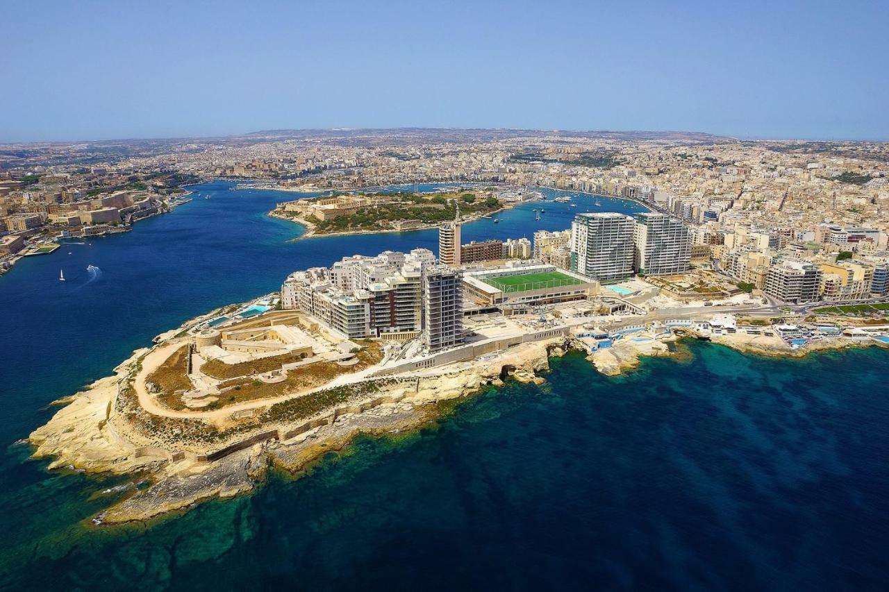 Apartment In Fort Cambridge With Pool Sliema Esterno foto