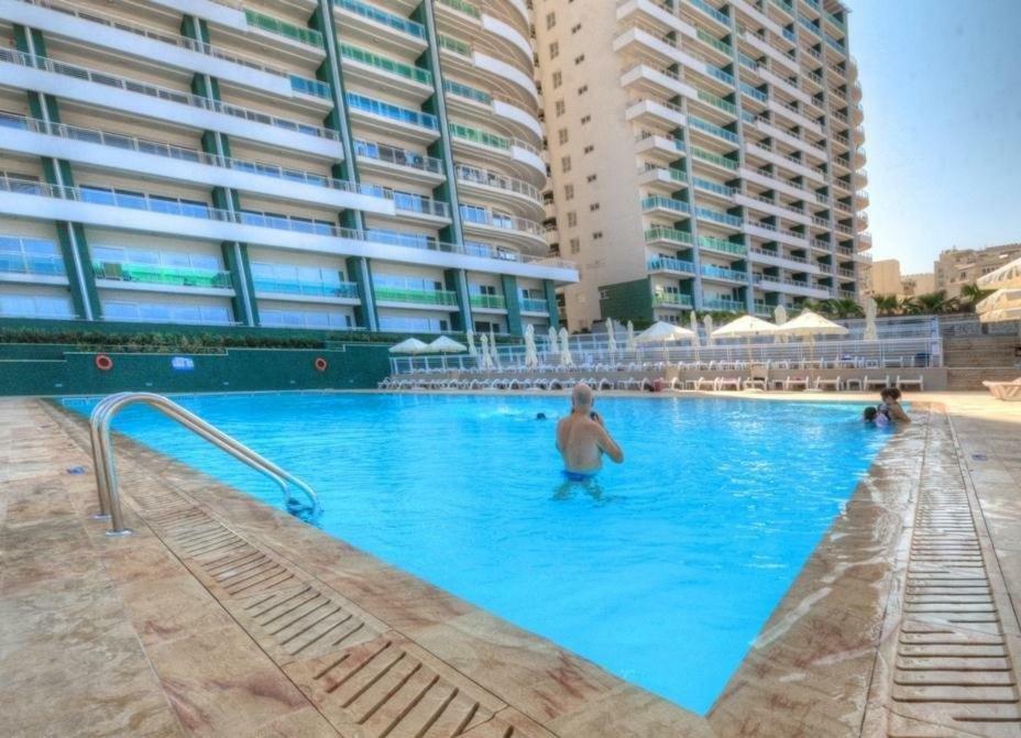 Apartment In Fort Cambridge With Pool Sliema Esterno foto