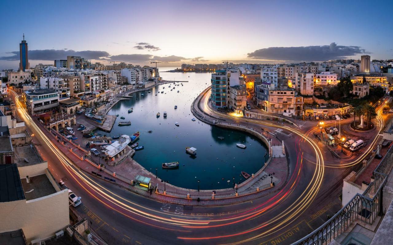 Apartment In Fort Cambridge With Pool Sliema Esterno foto